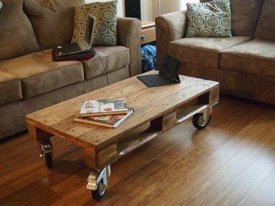 DIY: construye tú mismo un mueble auxiliar para el sofá y decora tu salón