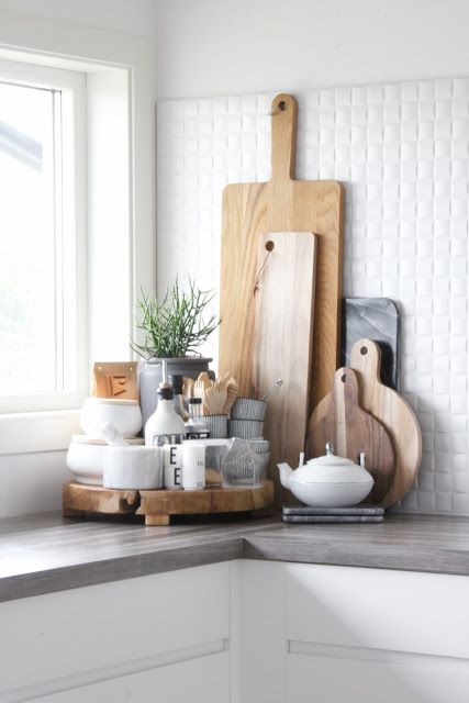 Tabla cortar cocina de madera con borde decorado