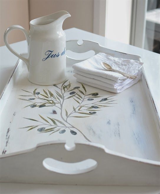 decorar bandejas con decoupage
