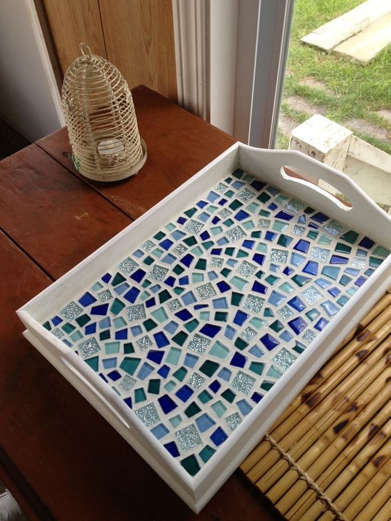 decorar bandejas con teselas