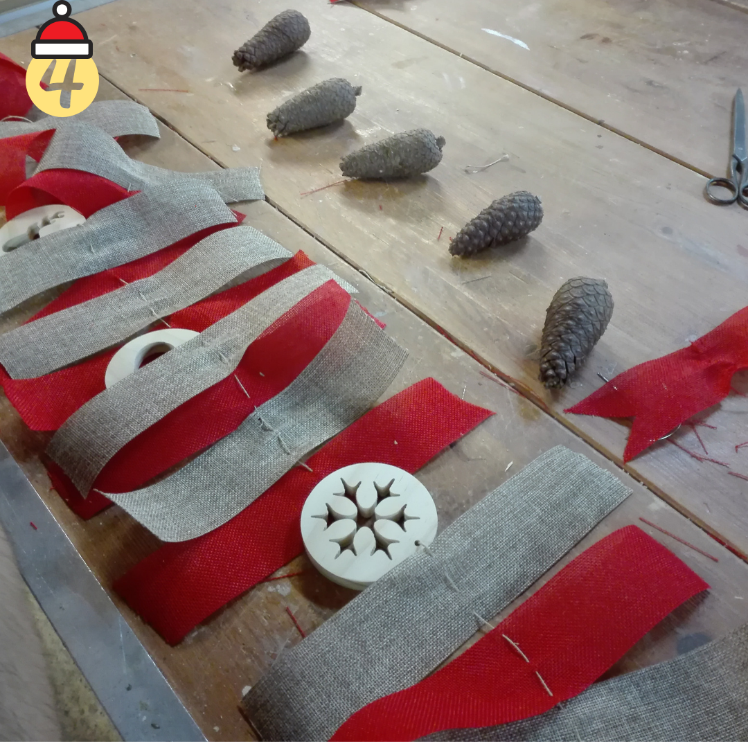 guirnalda navidad madera