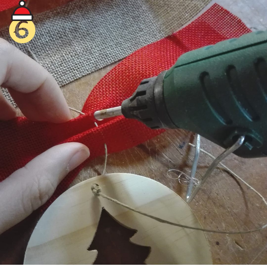 guirnalda navidad madera