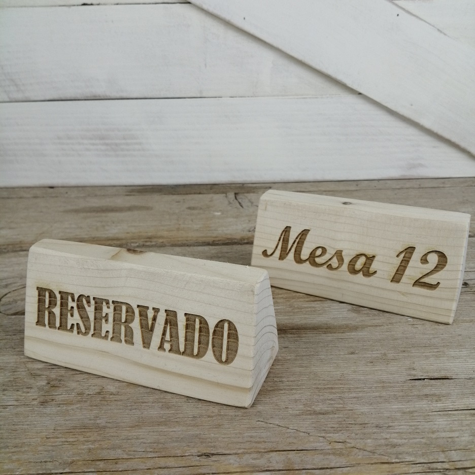 meseros de madera